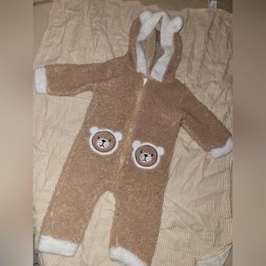 Baby bear 🧸 infant snowsuit onesie